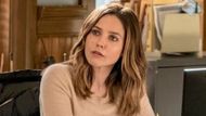 Sophia Bush as Erin Lindsay | Image via NBC